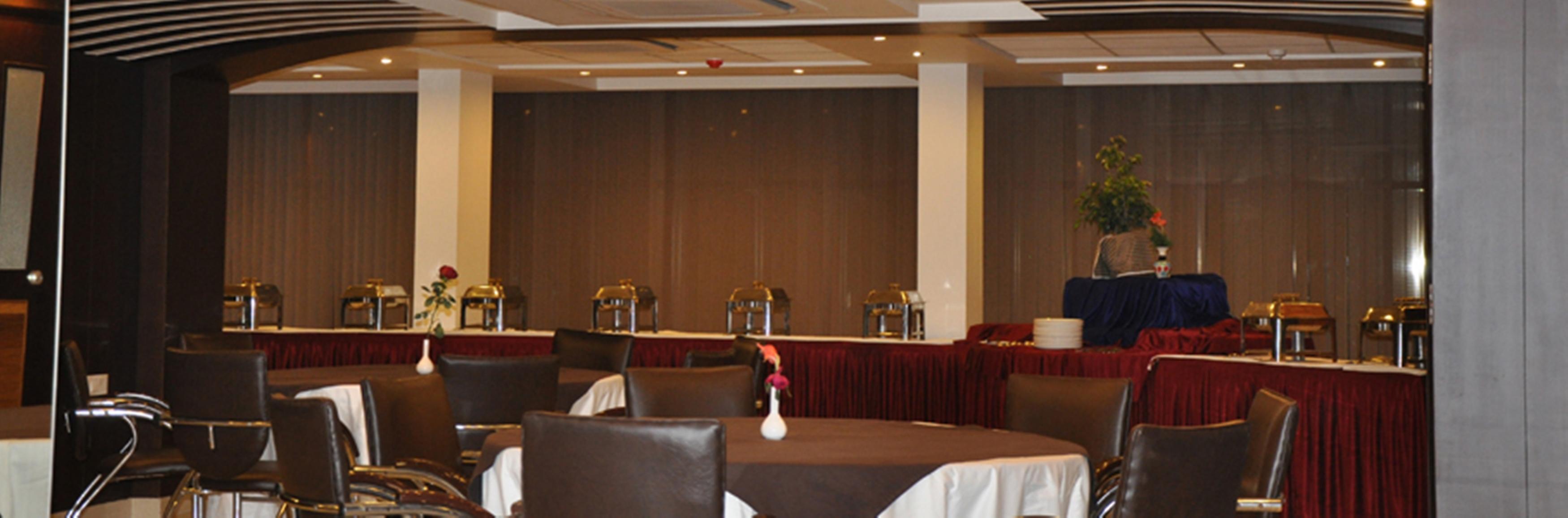Airport Hotel Grand By Fantasia Nuova Delhi Esterno foto