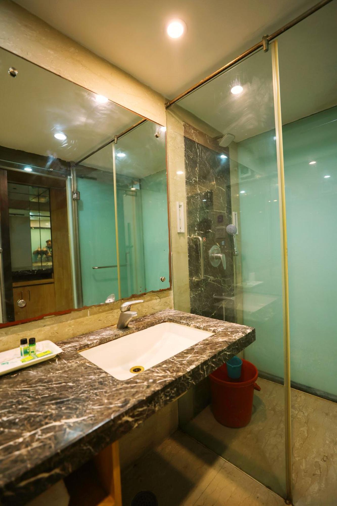 Airport Hotel Grand By Fantasia Nuova Delhi Esterno foto