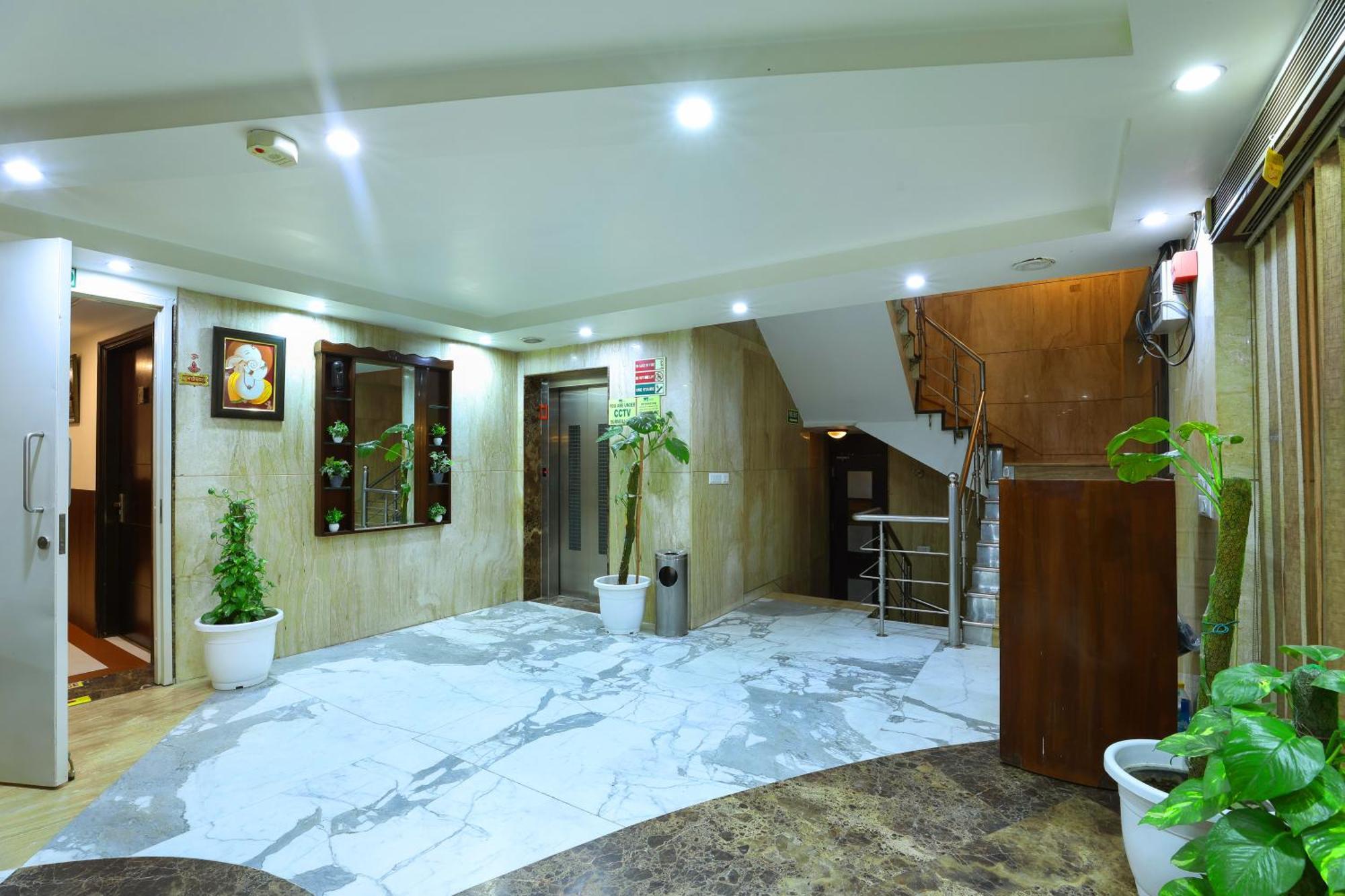 Airport Hotel Grand By Fantasia Nuova Delhi Esterno foto