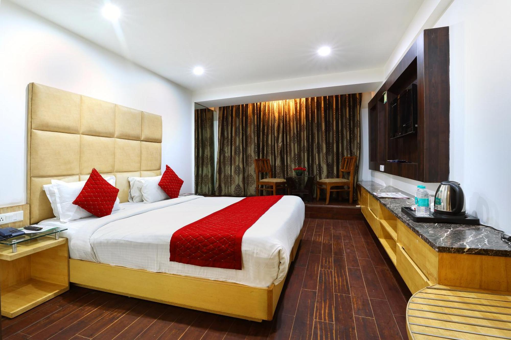 Airport Hotel Grand By Fantasia Nuova Delhi Esterno foto