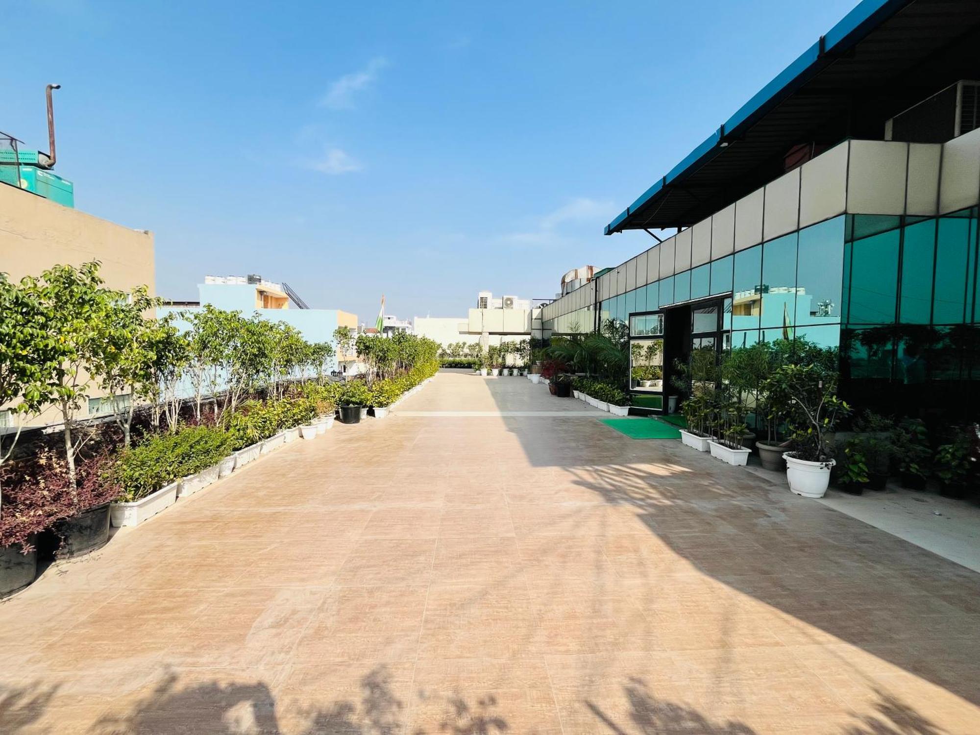Airport Hotel Grand By Fantasia Nuova Delhi Esterno foto