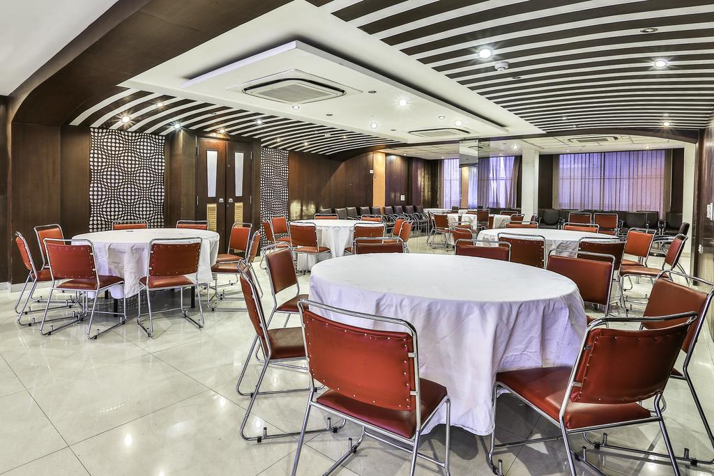 Airport Hotel Grand By Fantasia Nuova Delhi Esterno foto