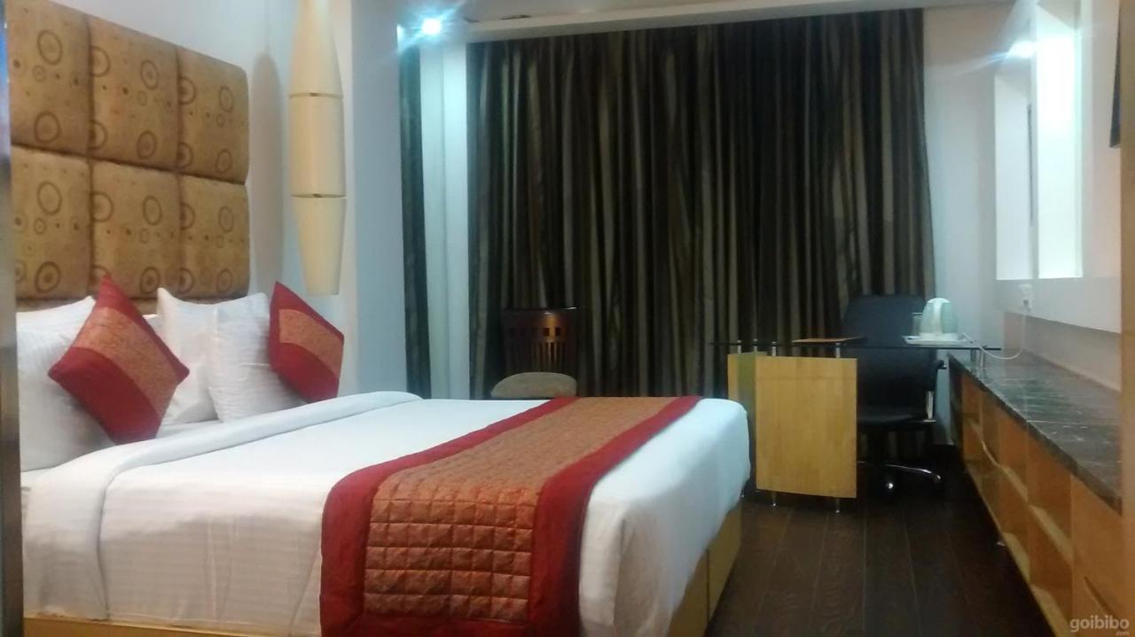 Airport Hotel Grand By Fantasia Nuova Delhi Esterno foto